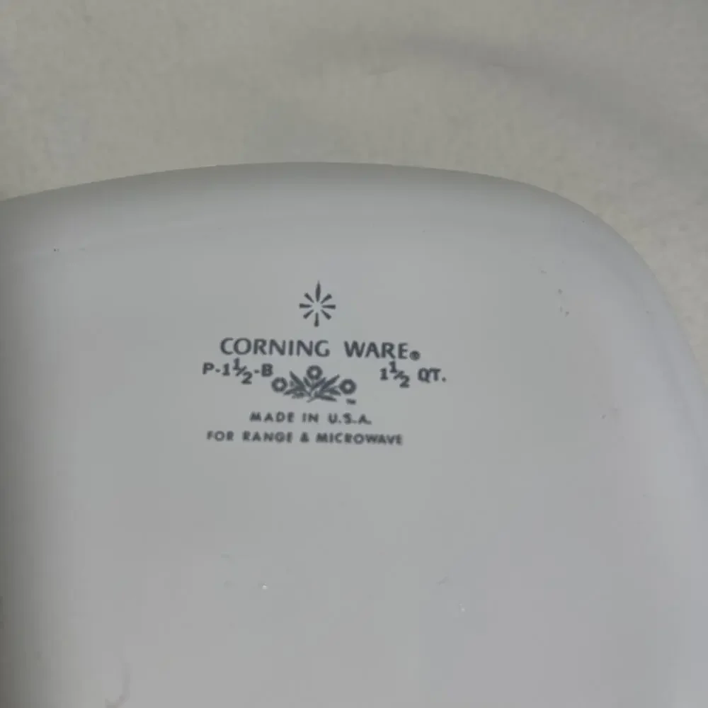 Corningware A-1 1/2 -B Green Shell Oil Medallion 1 1/2 QT NO LID